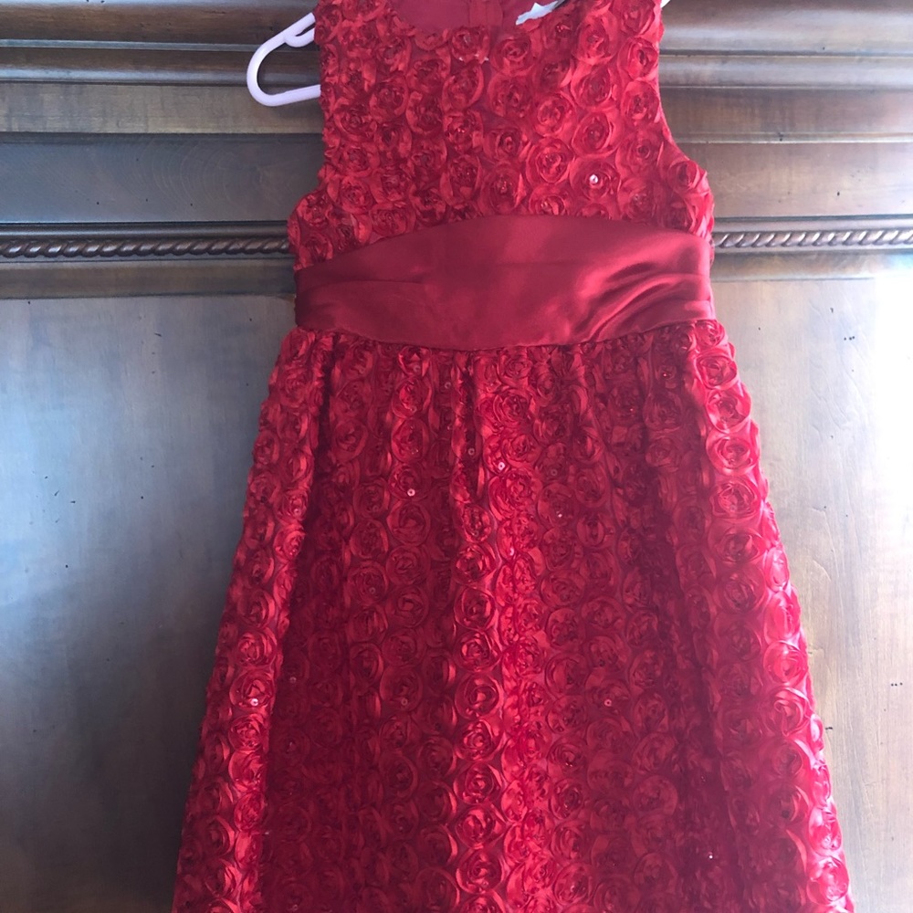 For Your Little Valentine!!  Size 6- Worn Once!